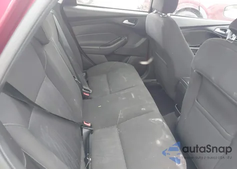 2015 Ford Focus Se z USA, uszkodzony, nr VIN 1FADP3F2XFL217950